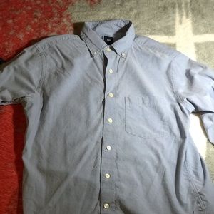 Gap button up